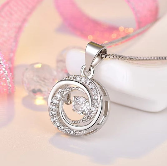 925 Silver Circle Design Zircon Studded Pendant & Chain