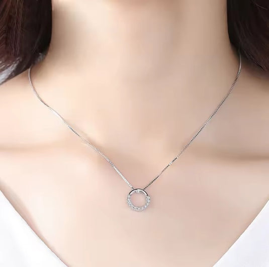 925 Silver Fine Round Zircon Pendant & Chain