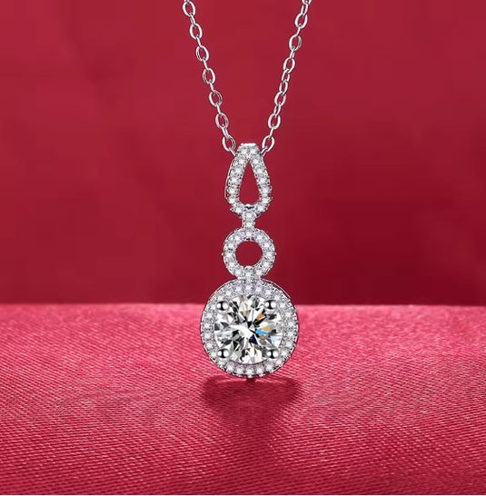 925 Silver Solitaire Design Crystal Studded Pendant & Chain