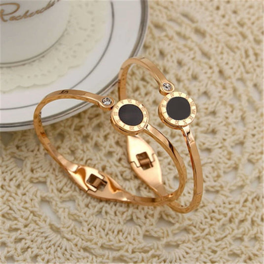 Fashionable Black Numeric stone in a Rose Gold Cuff Bangle