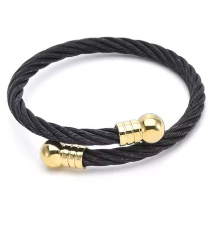 Vintage Fashion Titanium Steel Cuff Bracelet / Bangle in Black & Gold To Go For Any Occasion