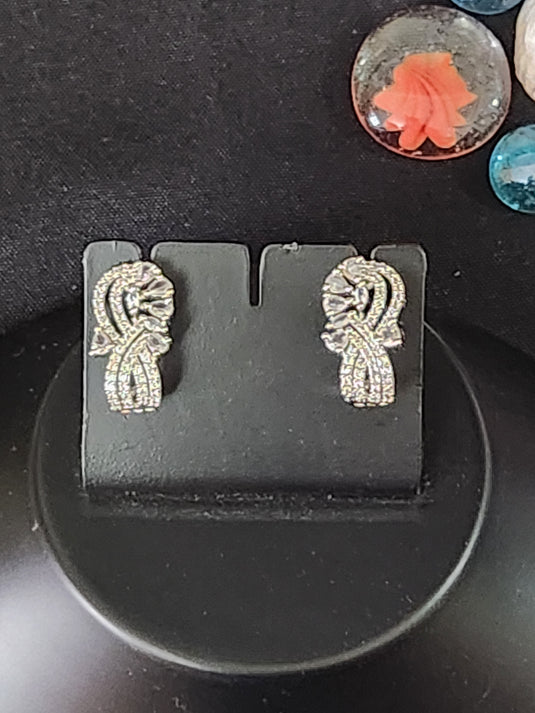 Premium AAA Grade Cubic Zircon/American Diamond Stud Earrings