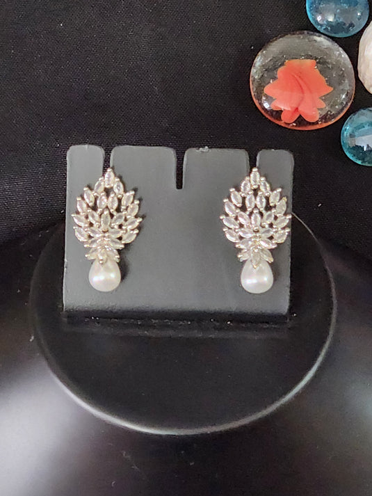 Premium AAA Grade Cubic Zircon/American Diamond Stud Earrings