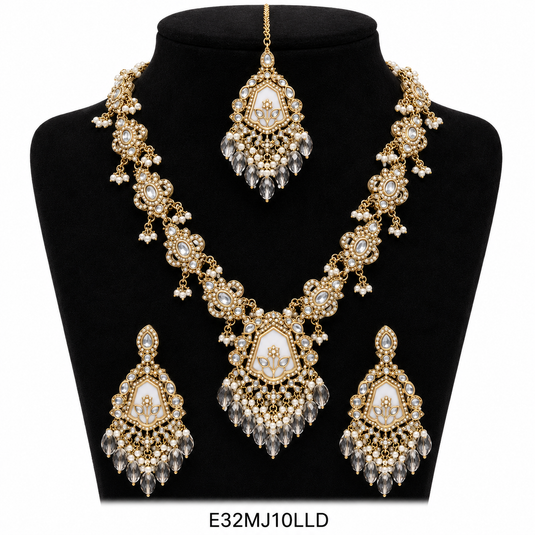 Meenakari Ethnic Kundan & Pearl Set - Choker, Earrings & Mangtikka in Mehendi Color - White