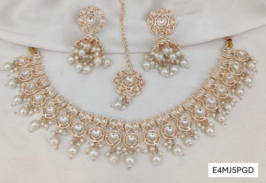 Meenakari Ethnic Kundan & Pearl Set - Choker, Earrings & Mangtikka in Rose Color - White