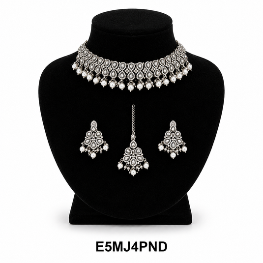 Meenakari Ethnic Kundan & Pearl Set - Choker, Earrings & Mangtikka in Silver Color - White