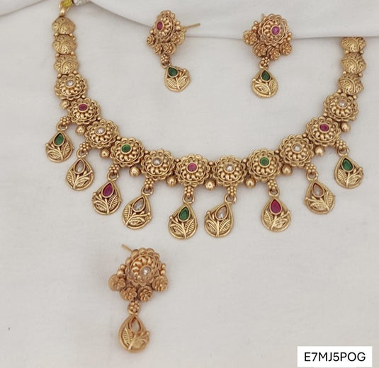 Meenakari Ethnic Ratnaraj Rajwadi Set - Choker & Earrings - Multicolor & Plain Gold