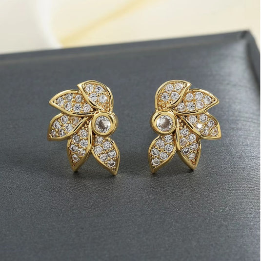 Premium AAA Grade Cubic Zircon/American Diamond Stud Earrings