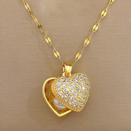 Heart Pearl Pendant Necklace in Stainless Steel