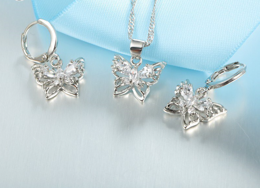 Classic Butterfly design 925 Silver Set with a Pretty Necklace and matching Earrings