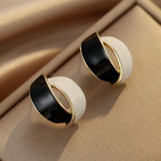 Korean Style Enamel Coated Stud Earrings in Black