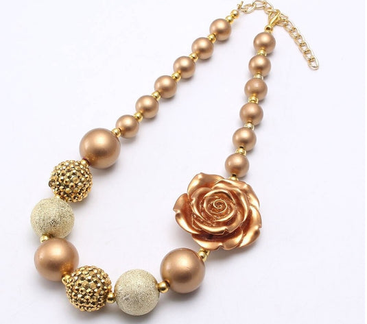 Pretty Beaded Flower Necklace