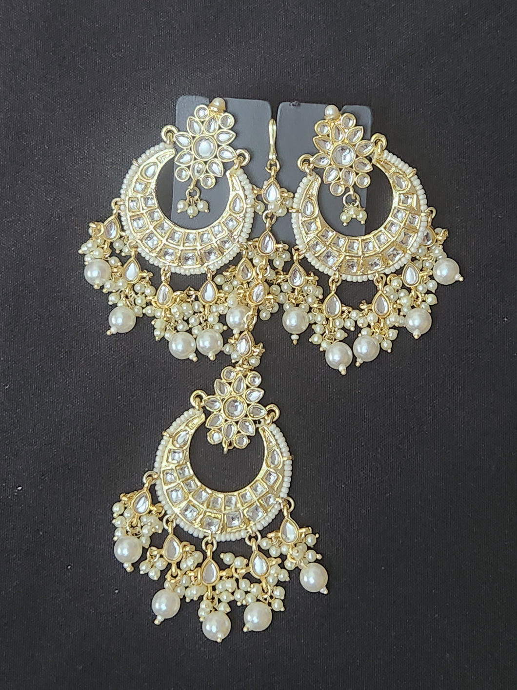 Meenakari Ethnic Kundan Mangtikka Earrings Set in Gold