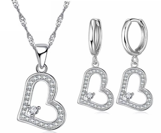 Classic Heart 925 Silver Set with a Pretty Necklace and matching Earrings