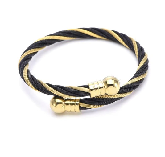 Vintage Fashion Titanium Steel Cuff Bracelet / Bangle in Black & Gold To Go For Any Occasion