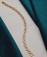 Load image into Gallery viewer, Premium AAA Grade Cubic Zircon / American Diamond Bracelet