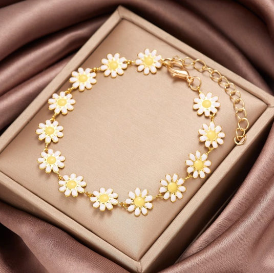 Daisy Flower Design Stainless Steel Charms Bracelet