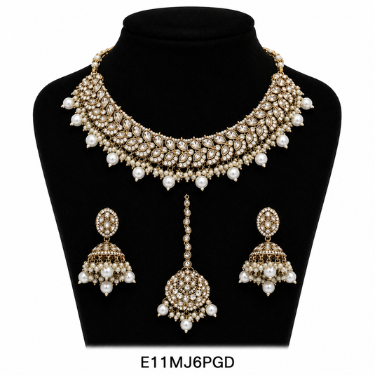 Meenakari Ethnic Kundan & Pearl Set - Choker, Earrings & Mangtikka in Mehendi Color - White