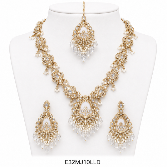 Meenakari Ethnic Kundan & Pearl Set - Choker, Earrings & Mangtikka in Mehendi Color - White