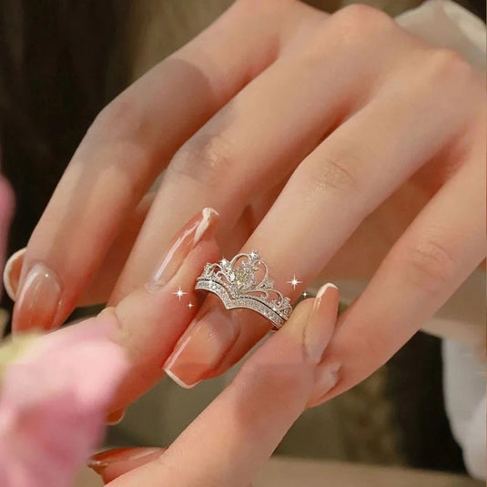 Set of 2 Pieces Crown Design Zircon Finger Ring, Size 7