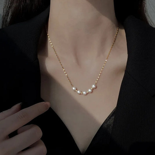 Stylish Pearl Necklace in Stainless Steel in a Rhodium Finish