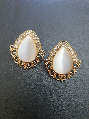 Stylish Metallic plating Pearl Drop Earrings