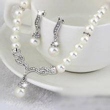 Load image into Gallery viewer, Crystal Studded Elegant Pearl Set with Necklace &amp; Earrings